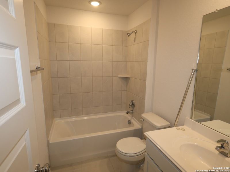 Furnished interior view inside a new home in Paloma Park, Converse (Image 9).