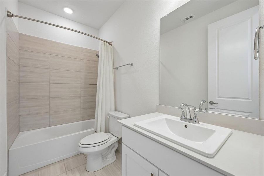 Furnished interior view inside a new home in Painted Tree, McKinney (Image 17).