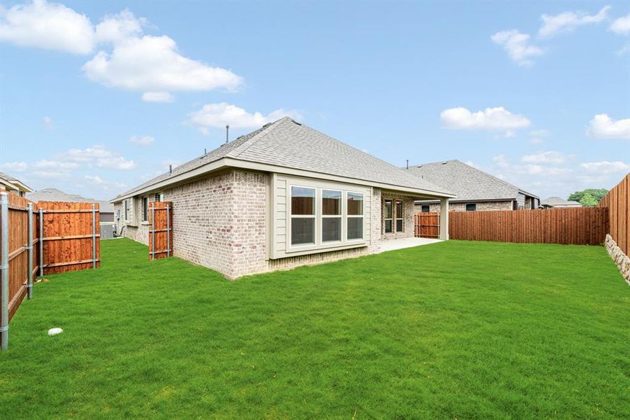 Image 32 of a home in Sunset Ridge. Image 32 of a home in Sunset Ridge.