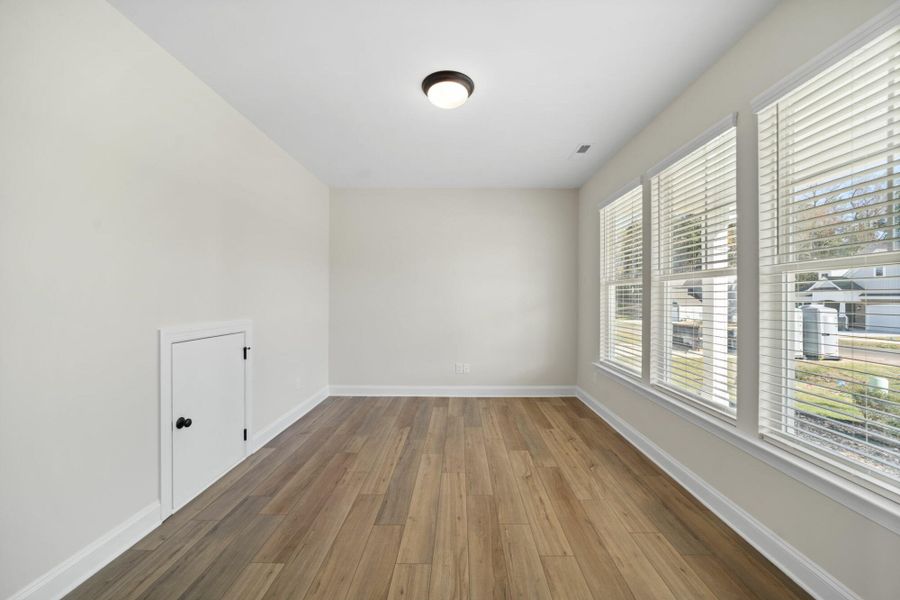 Spacious, unfurnished interior of a new home in Pisgah Park, Kernersville (Image 19).