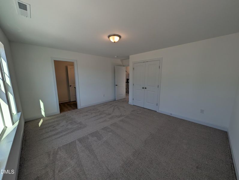 PXL_20251219_180941657