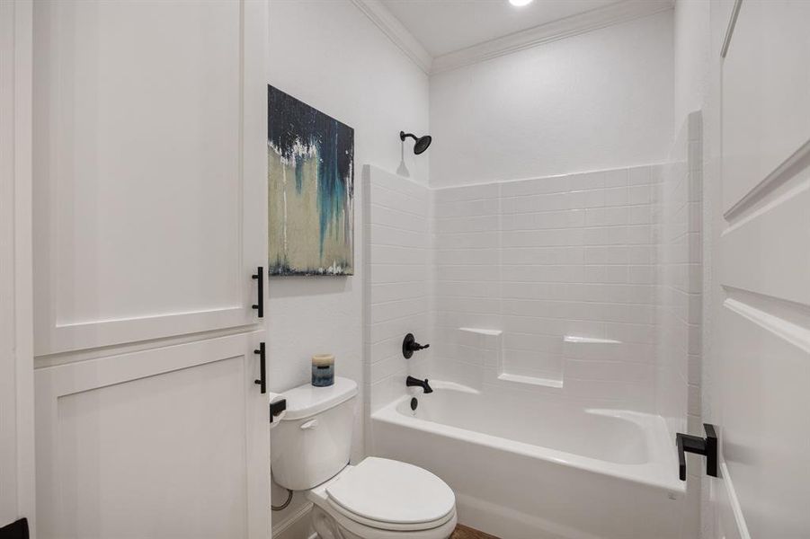 Furnished interior view inside a new home in , Tyler (Image 9).