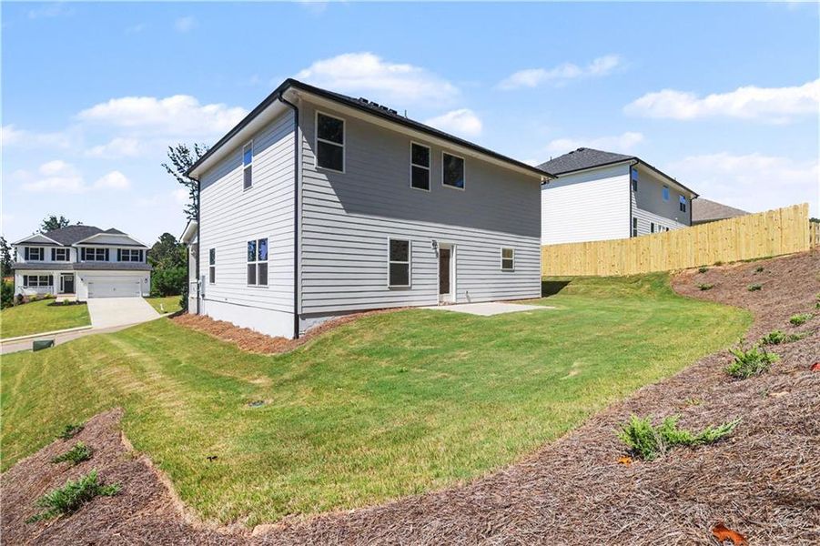 Exterior details and patio area of a home in Thunder Ridge, Dawsonville (Image 25).