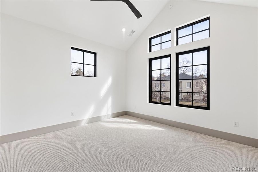 Spacious, unfurnished interior of a new home in , Denver (Image 24).