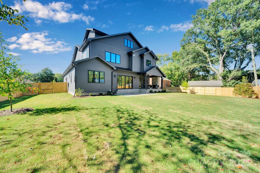 Image 39 of a home in . Image 39 of a home in .