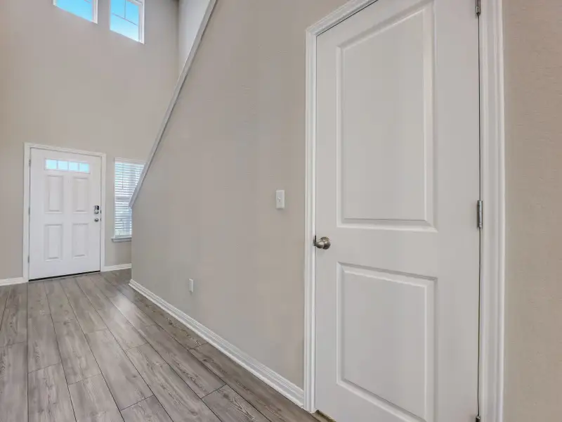 Spacious, unfurnished interior of a new home in Turner's Crossing - Americana Collection, Buda (Image 5).