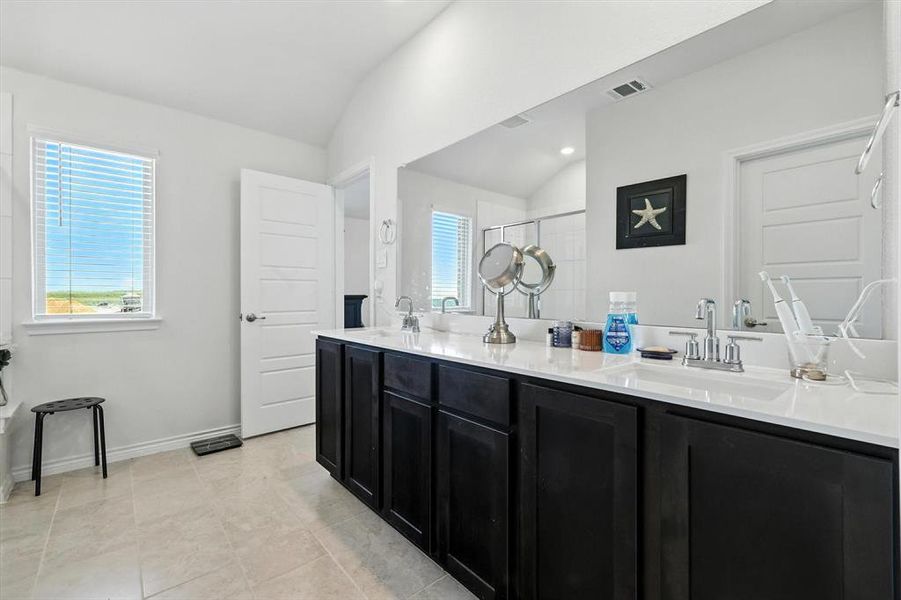 Furnished interior view inside a new home in , Anna (Image 19).