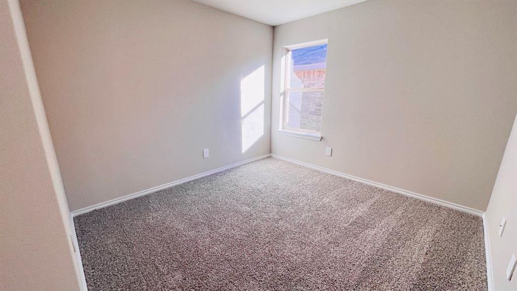 Spacious, unfurnished interior of a new home in Sunnycreek, Fort Worth (Image 21). Spacious, unfurnished interior of a new home in Sunnycreek, Fort Worth (Image 21).