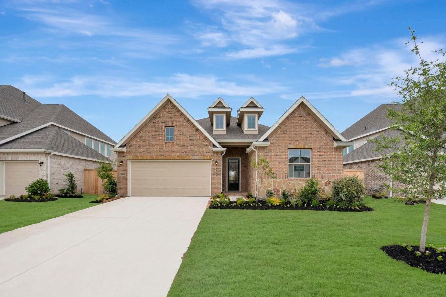 Stunning Blakemore II home design by K. Hovnanian® Homes with elevation E in beautiful Oakwood Estates. Stunning Blakemore II home design by K. Hovnanian® Homes with elevation E in beautiful Oakwood Estates.