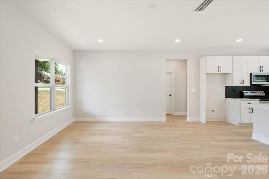 Spacious, unfurnished interior of a new home in , Stanley (Image 16).