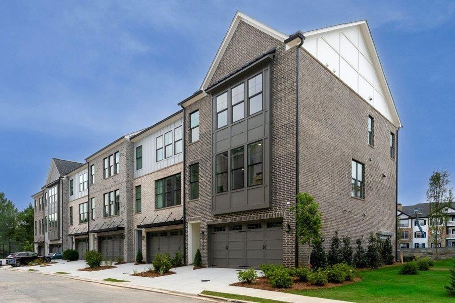 Condo located in Atlanta, GA showcasing its design and architecture (Image 4). Condo located in Atlanta, GA showcasing its design and architecture (Image 4).