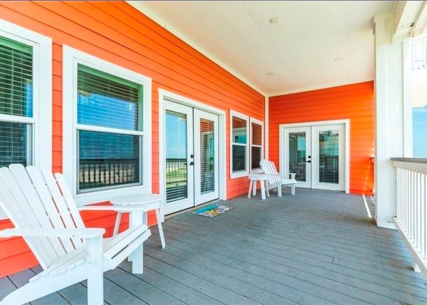Enjoy your morning coffee in the nice Gulf breeze