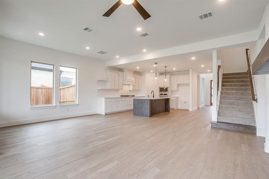 Spacious, unfurnished interior of a new home in Talon Hills, Fort Worth (Image 30).