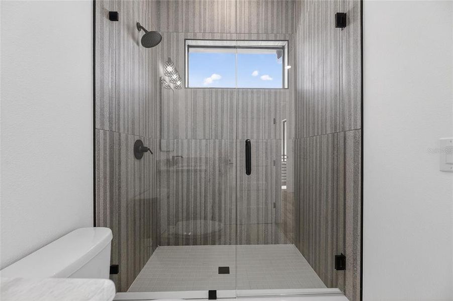 Image 70 of a home in .