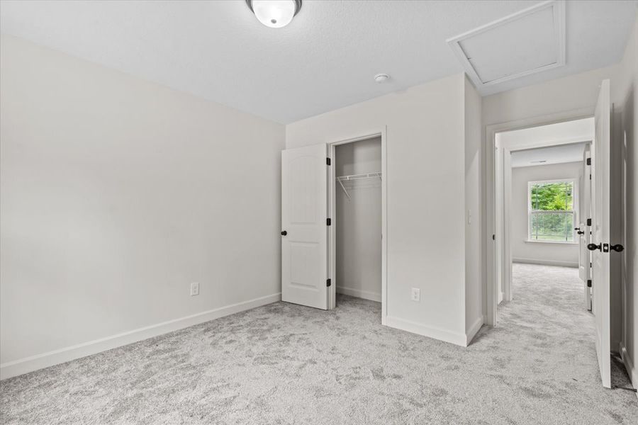 Representative unfurnished interior of a home built from the Duncan by Enchanted Homes in Gentry Place, Spartanburg (Image 21).