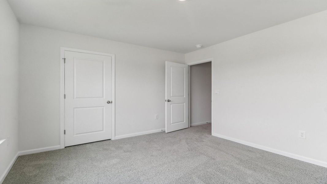 Spacious, unfurnished interior of a new home in Hunter's Branch, Hopkins (Image 36).