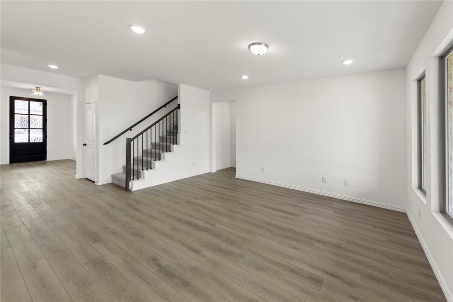 07. 744 Waterhouse - Family (2) 07. 744 Waterhouse - Family (2)