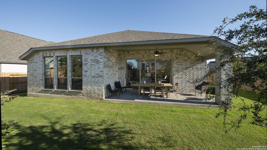 Exterior details and patio area of a home in Stillwater Ranch 50', San Antonio (Image 2).