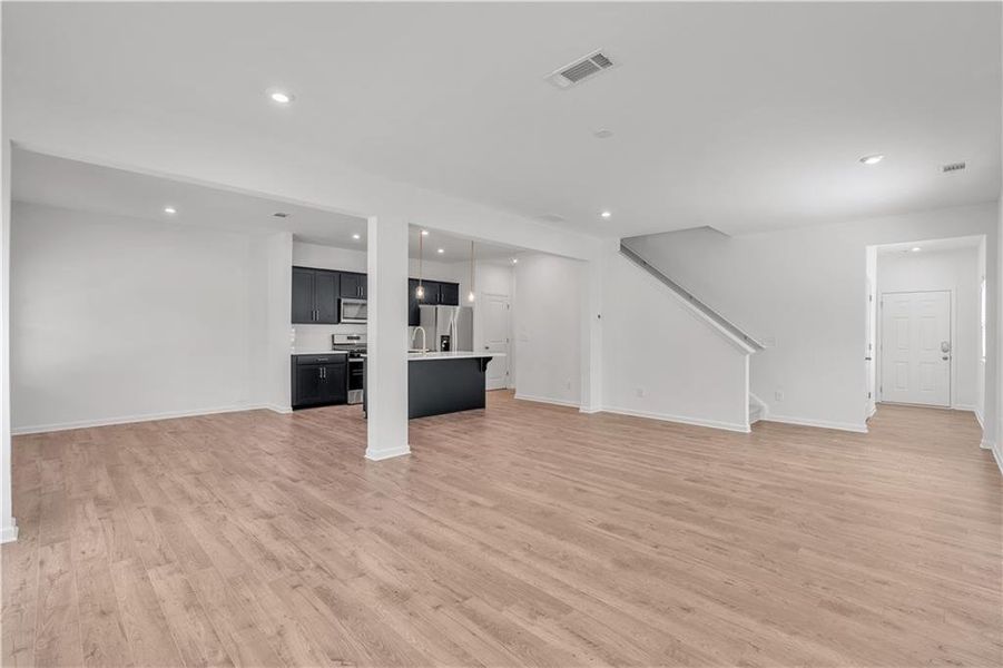 Spacious, unfurnished interior of a new home in The View at Groover’s Lake, Lithia Springs (Image 3).