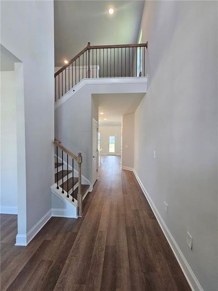 Spacious, unfurnished interior of a new home in , Homer (Image 28).