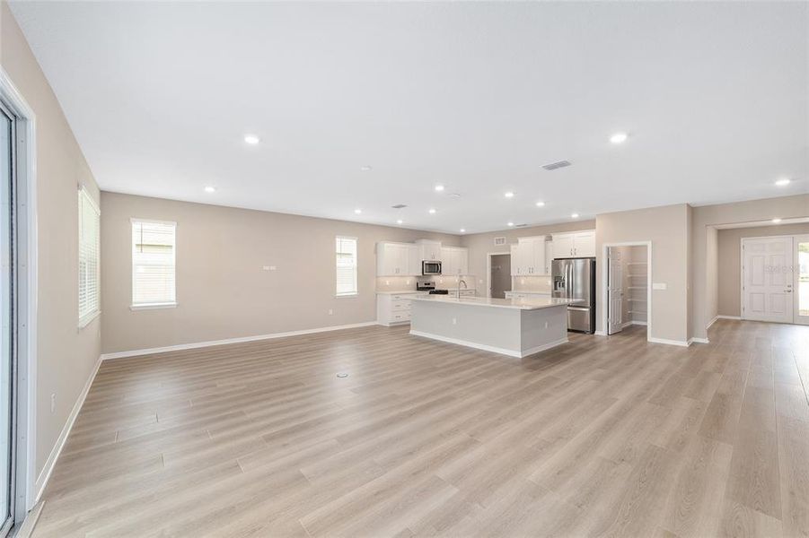 Spacious, unfurnished interior of a new home in , Ocala (Image 36).