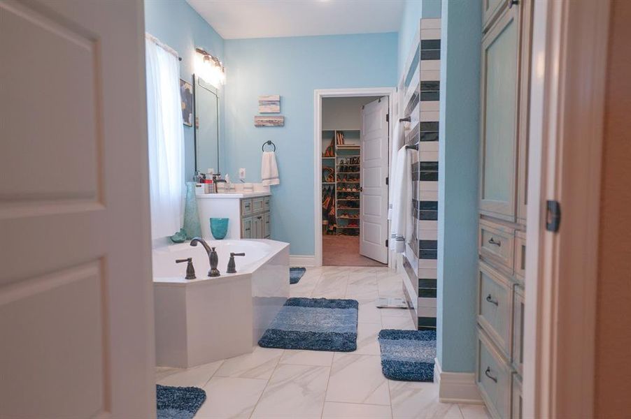 Furnished interior view inside a new home in , Waco (Image 3).