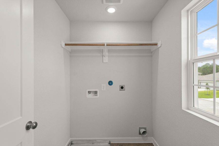 Spacious, unfurnished interior of a new home in Crockett Meadows, Conroe (Image 23). Spacious, unfurnished interior of a new home in Crockett Meadows, Conroe (Image 23).