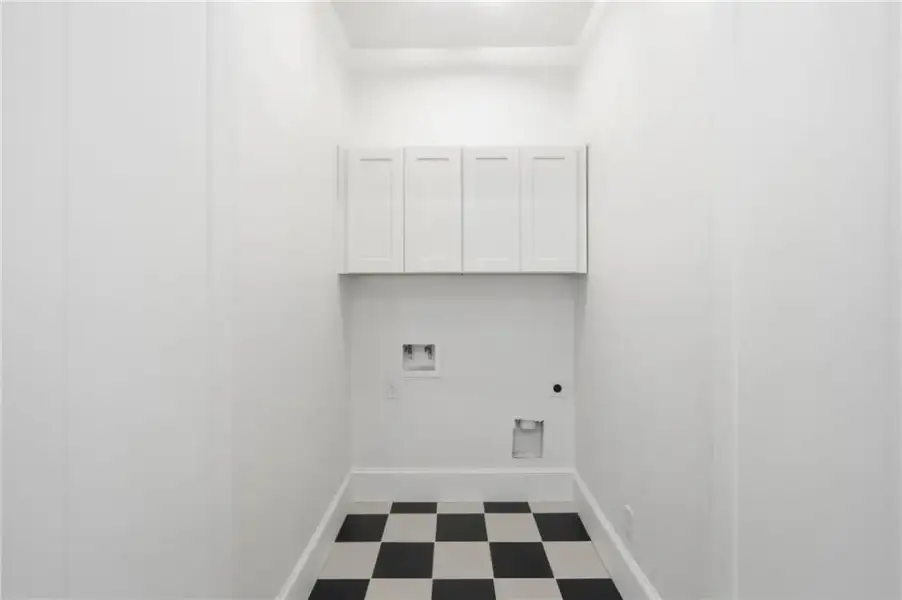 Spacious, unfurnished interior of a new home in , Cumming (Image 25).