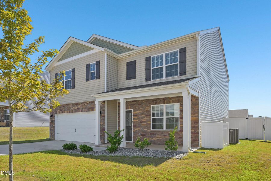 Side of house-Blue Aspen Dr-S2009-002