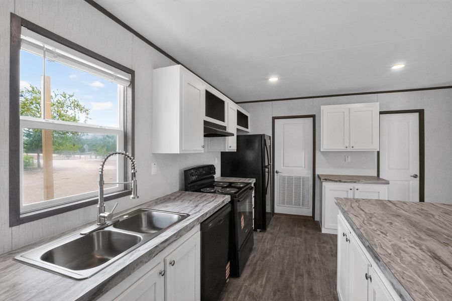 Furnished interior view inside a new home in , Lockhart (Image 9).
