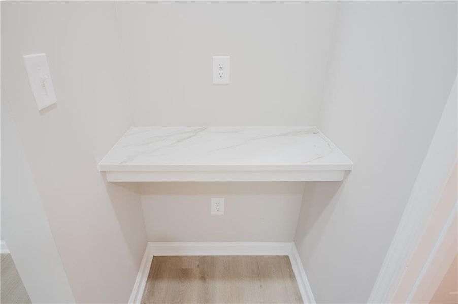 Spacious, unfurnished interior of a new home in , Stockbridge (Image 32).