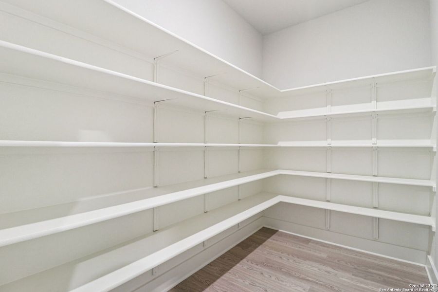 Spacious, unfurnished interior of a new home in Thomas Pond, San Antonio (Image 22). Spacious, unfurnished interior of a new home in Thomas Pond, San Antonio (Image 22).