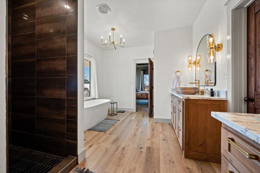 Furnished interior view inside a new home in , Collinsville (Image 30).