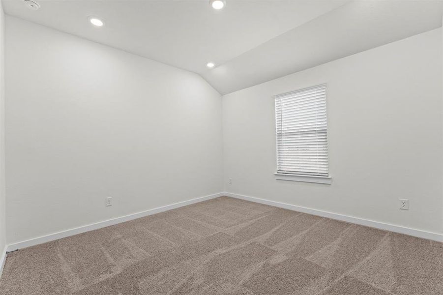 Spacious, unfurnished interior of a new home in , Dayton (Image 34).
