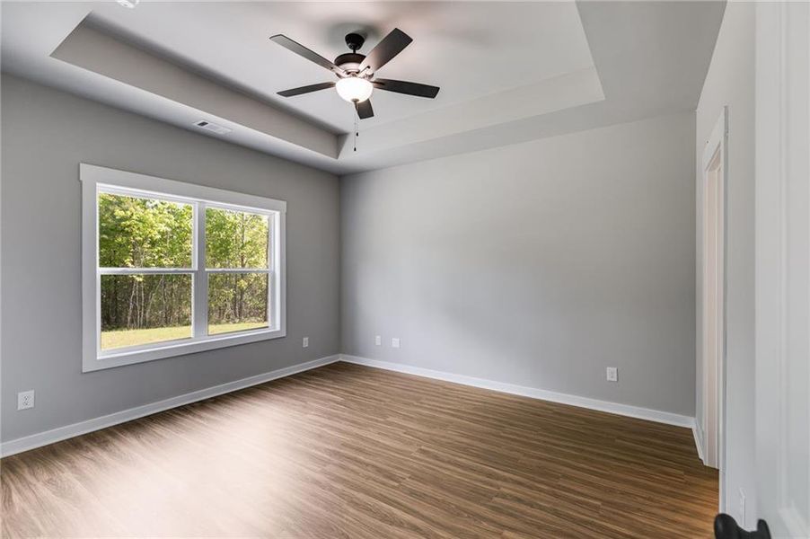 Spacious, unfurnished interior of a new home in , Buchanan (Image 23).