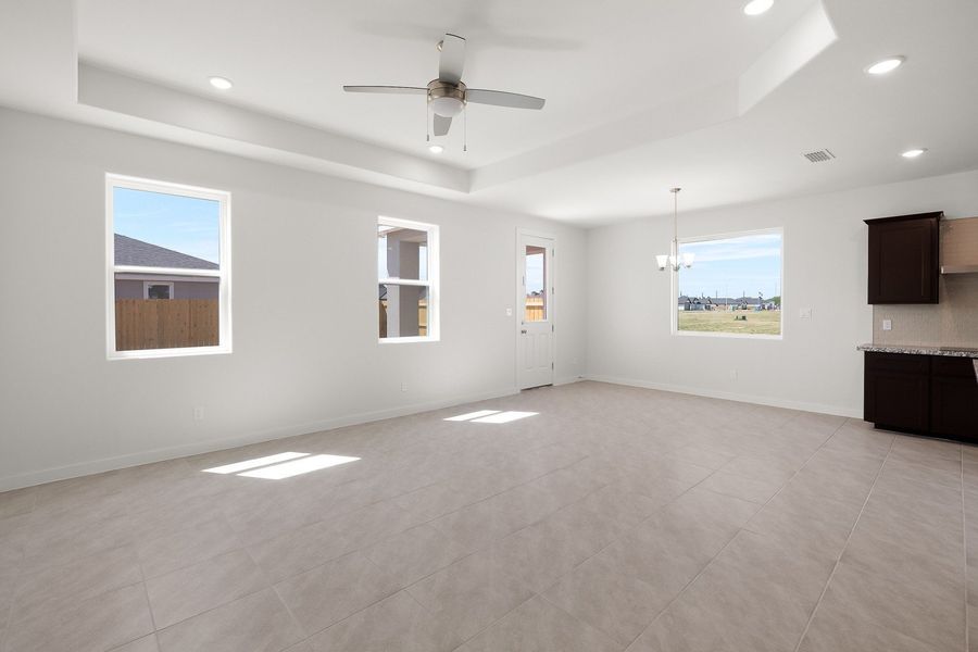 Spacious, unfurnished interior of a new home in Monte Cielo, Weslaco (Image 13). Spacious, unfurnished interior of a new home in Monte Cielo, Weslaco (Image 13).