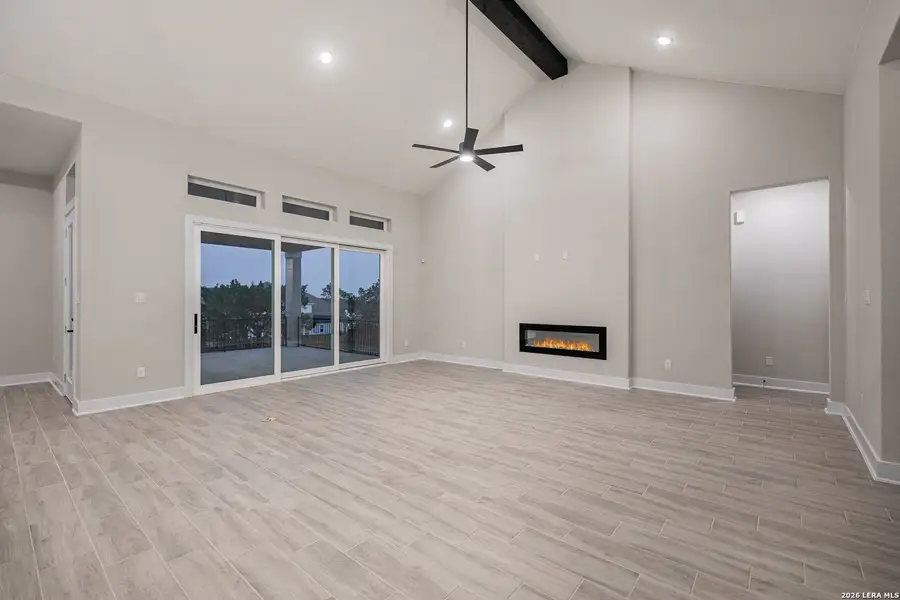 Spacious, unfurnished interior of a new home in Caliza Reserve, Boerne (Image 21). Spacious, unfurnished interior of a new home in Caliza Reserve, Boerne (Image 21).