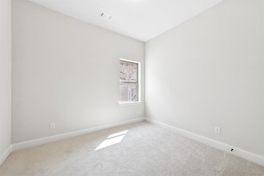 Spacious, unfurnished interior of a new home in Painted Tree - Classic Series, McKinney (Image 20). Spacious, unfurnished interior of a new home in Painted Tree - Classic Series, McKinney (Image 20).