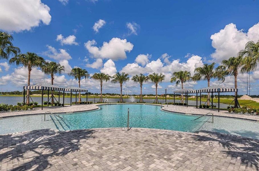 Community amenities in , Nokomis (Image 10).