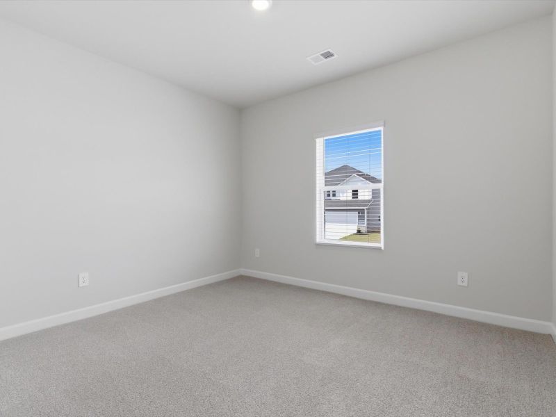 Spacious, unfurnished interior of a new home in Holland Park, Spartanburg (Image 13).