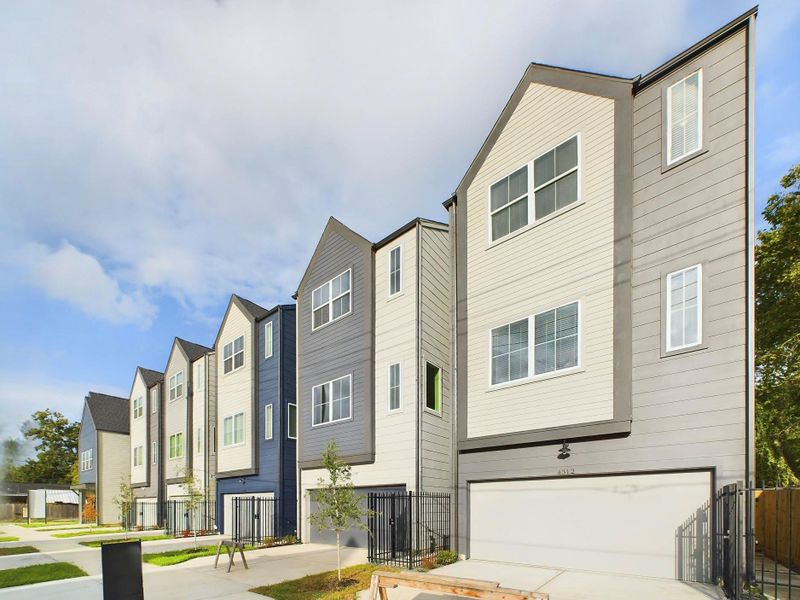 Welcome to Arlington Views - 4312 Arlington St.