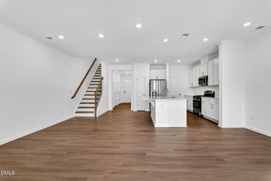 SUN_EverleeTownhomes_Pic_CarsonII-10 SUN_EverleeTownhomes_Pic_CarsonII-10