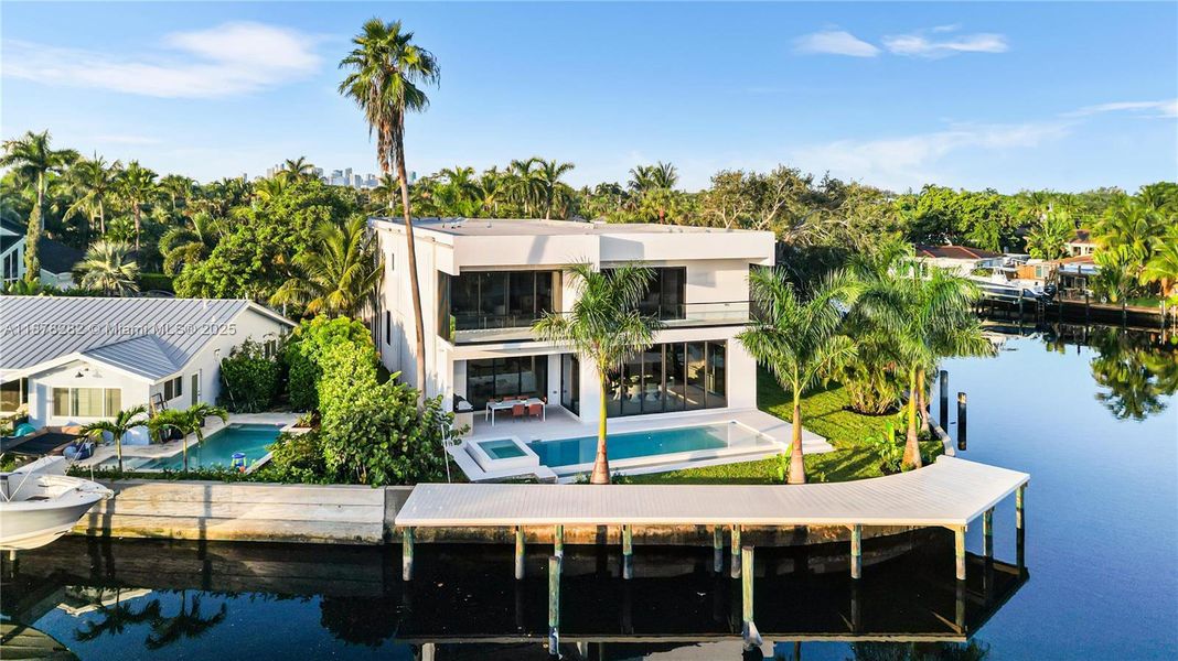 Front exterior of a new home in , Wilton Manors, FL, highlighting curb appeal (Image 23).