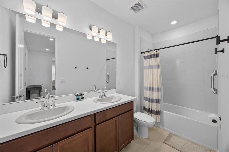 Furnished interior view inside a new home in , Nokomis (Image 17).