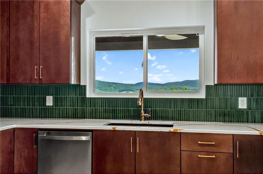 Image 48 of a home in .