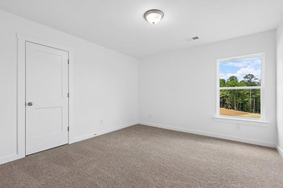 Spacious, unfurnished interior of a new home in Savoy Park, Covington (Image 20).