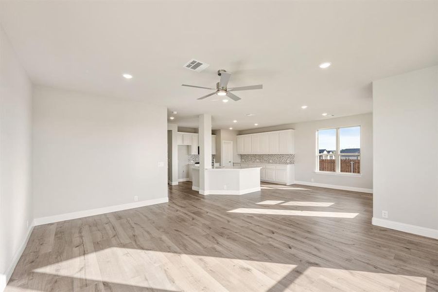 Spacious, unfurnished interior of a new home in Arcadia Trails Classic 60, Balch Springs (Image 15). Spacious, unfurnished interior of a new home in Arcadia Trails Classic 60, Balch Springs (Image 15).