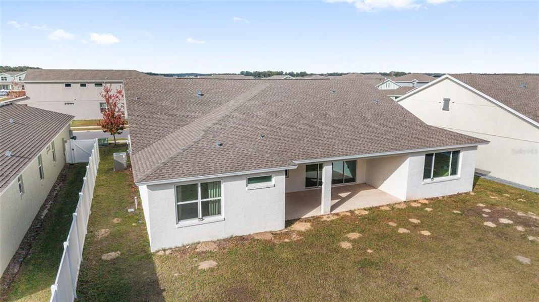 Exterior details and patio area of a home in Calesa Township, Ocala (Image 44).
