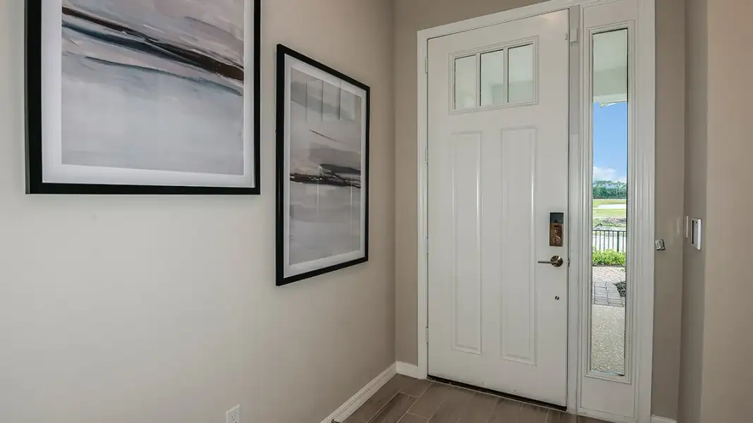 Spacious, unfurnished interior of a new home in Veranda Oaks, Port St. Lucie (Image 20).
