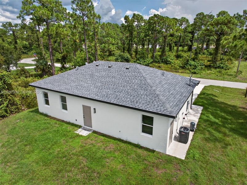 Exterior details and patio area of a home in , Lehigh Acres (Image 3).